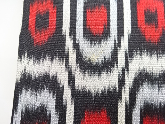  大正ロマン　抽象模様織り出しお召単衣着物